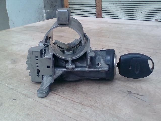 bontott FORD FIESTA V Gyújtáskapcsoló