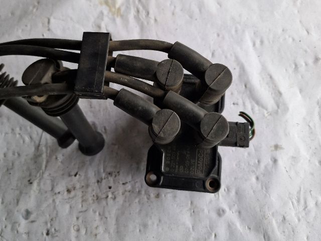 bontott FORD FIESTA V Gyújtótrafó Szett