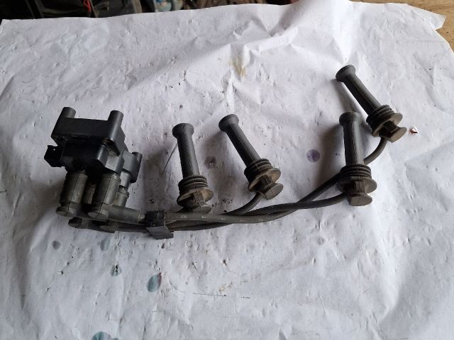 bontott FORD FIESTA V Gyújtótrafó Szett