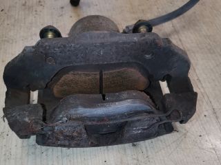 bontott FORD FIESTA V Jobb első Féknyereg Munkahengerrel