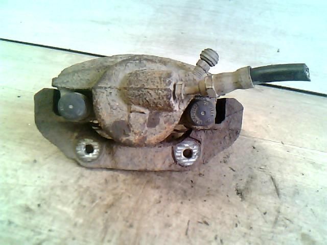 bontott FORD FIESTA V Jobb első Féknyereg Munkahengerrel