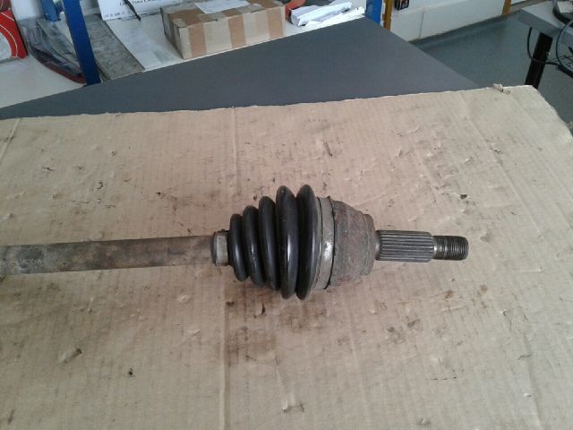 bontott FORD FIESTA V Jobb Féltengely