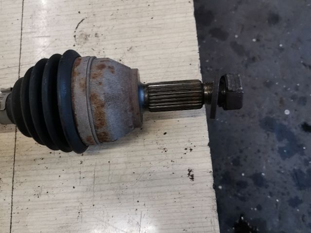 bontott FORD FIESTA V Jobb Féltengely