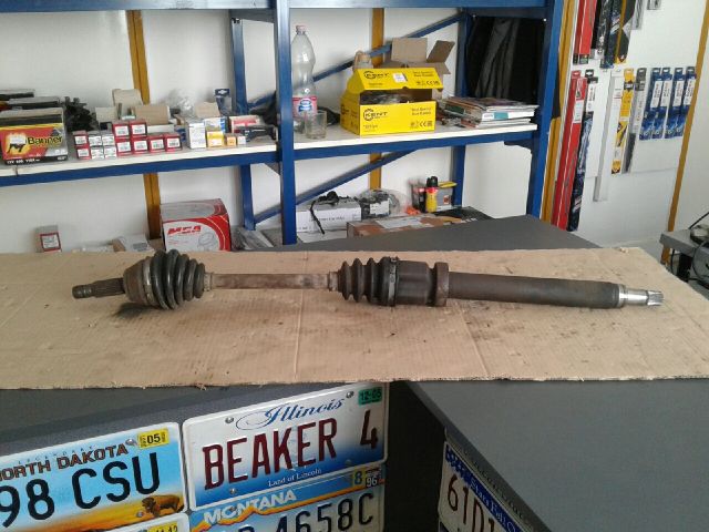 bontott FORD FIESTA V Jobb Féltengely