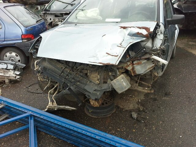 bontott FORD FIESTA V Jobb Féltengely