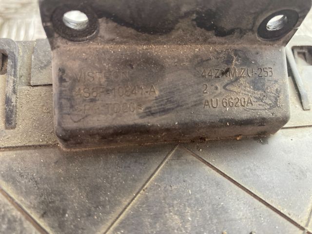 bontott FORD FIESTA V Kilométeróra