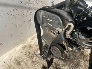 bontott FORD FIESTA V Motor (Fűzött blokk hengerfejjel)