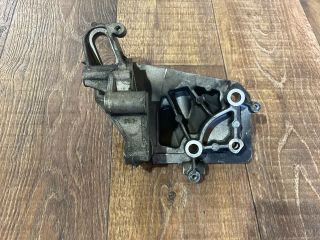 bontott FORD FIESTA V Motor Tartó Bak (Fém)