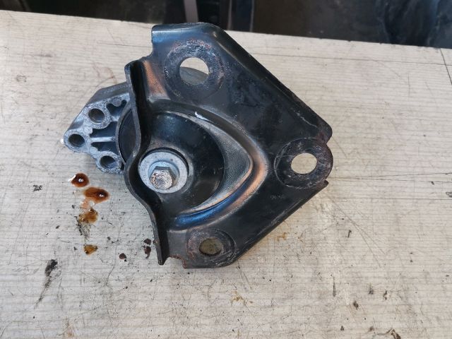 bontott FORD FIESTA V Motor Tartó Bak (Fém)