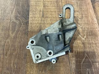 bontott FORD FIESTA V Motor Tartó Bak (Fém)