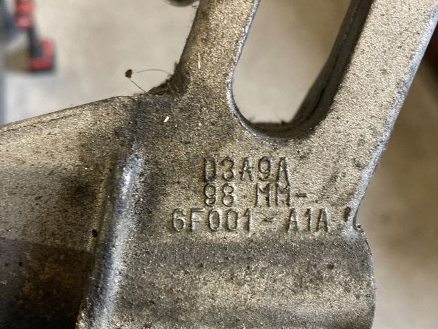 bontott FORD FIESTA V Motor Tartó Bak (Fém)