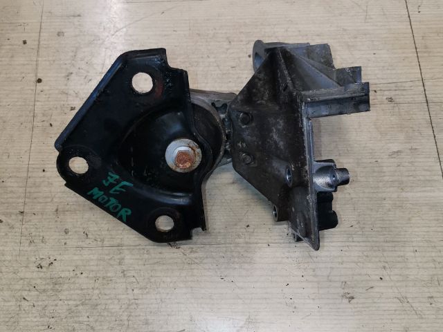 bontott FORD FIESTA V Motor Tartó Bak Jobb