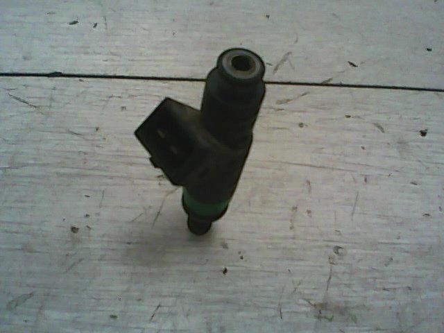 bontott FORD FIESTA V Porlasztó (1 db)