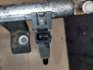 bontott FORD FIESTA V Porlasztó Sor / Híd