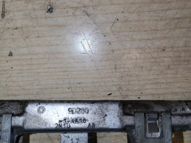 bontott FORD FIESTA V Porlasztó Sor / Híd