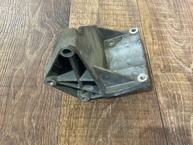 bontott FORD FIESTA V Szervó Tartó Bak (Magában)