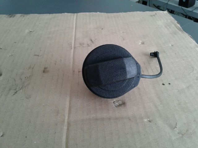 bontott FORD FIESTA V Tanksapka