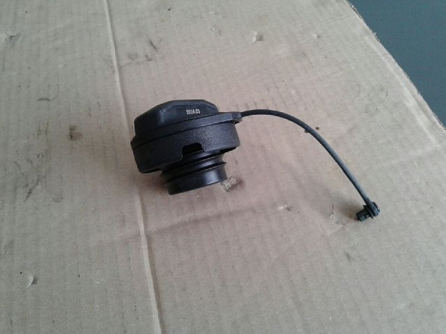 bontott FORD FIESTA V Tanksapka