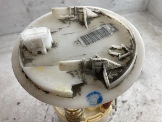 bontott FORD FIESTA V Üzemanyag Szivattyú