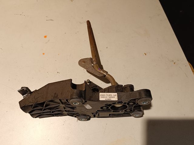 bontott FORD FIESTA V Váltó Kulissza