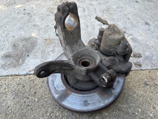 bontott FORD FIESTA V Bal első Csonkállvány Kerékaggyal