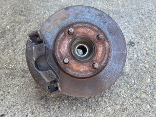 bontott FORD FIESTA V Bal első Csonkállvány Kerékaggyal