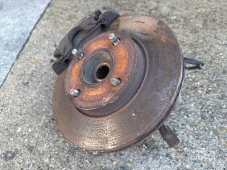 bontott FORD FIESTA V Bal első Csonkállvány Kerékaggyal