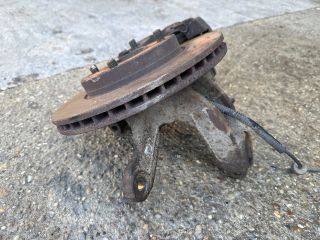 bontott FORD FIESTA V Bal első Csonkállvány Kerékaggyal