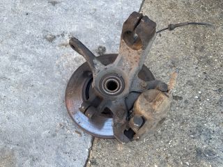 bontott FORD FIESTA V Bal első Csonkállvány Kerékaggyal