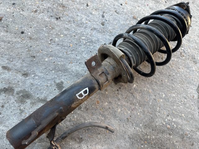 bontott FORD FIESTA V Bal első Gólyaláb (Lengécsillapító, Rugó)