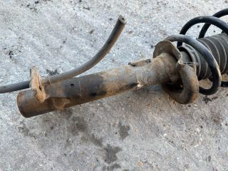 bontott FORD FIESTA V Bal első Gólyaláb (Lengécsillapító, Rugó)