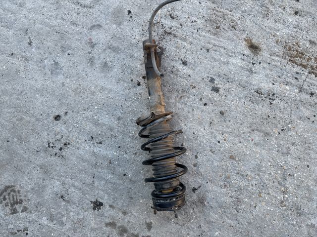 bontott FORD FIESTA V Bal első Gólyaláb (Lengécsillapító, Rugó)