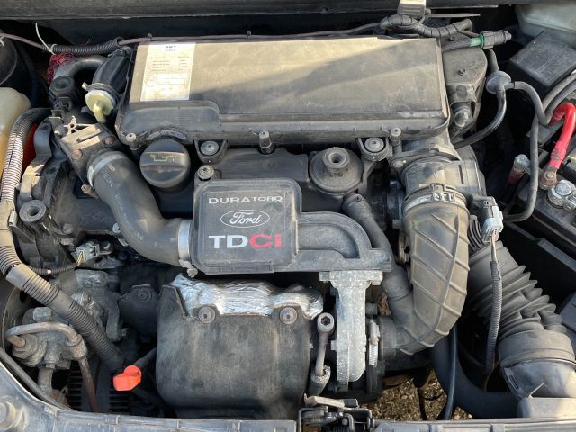 bontott FORD FIESTA V Biztosítéktábla Motortér