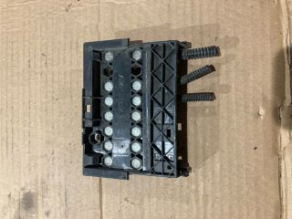 bontott FORD FIESTA V Biztosítéktábla Motortér