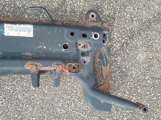 bontott FORD FIESTA V Első Bölcső