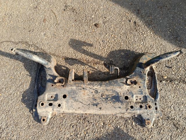 bontott FORD FIESTA V Első Bölcső