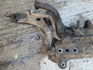 bontott FORD FIESTA V Első Bölcső