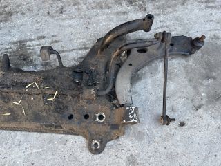 bontott FORD FIESTA V Első Bölcső