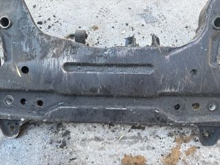 bontott FORD FIESTA V Első Bölcső