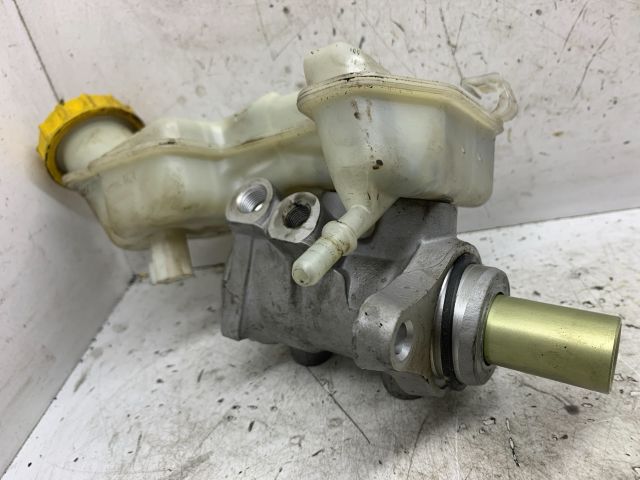 bontott FORD FIESTA V Főfékhenger