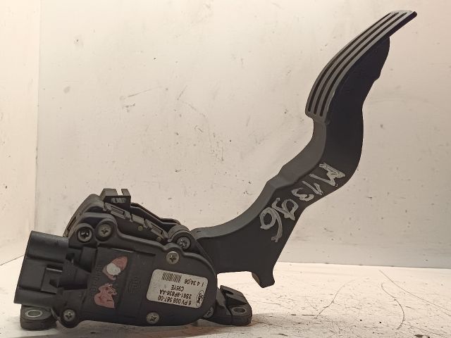 bontott FORD FIESTA V Gázpedál (Elektromos)