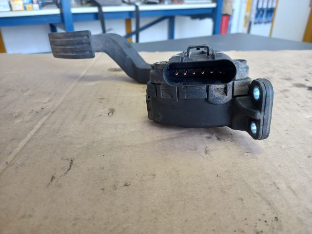 bontott FORD FIESTA V Gázpedál (Elektromos)