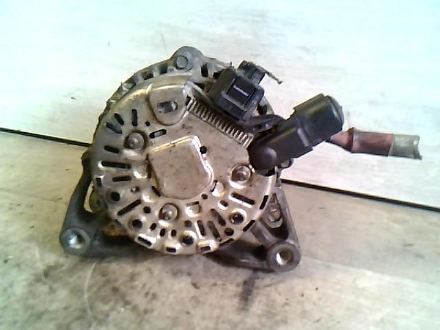 bontott FORD FIESTA V Generátor