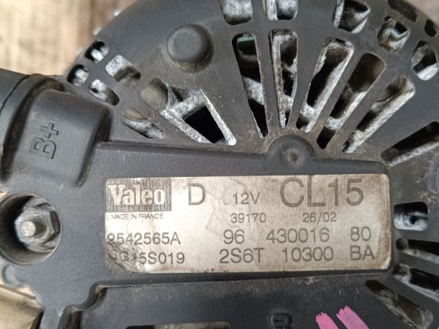 bontott FORD FIESTA V Generátor