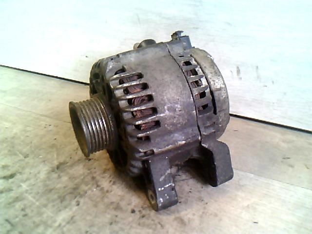 bontott FORD FIESTA V Generátor