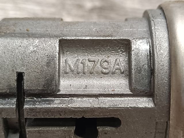 bontott FORD FIESTA V Gyújtáskapcsoló