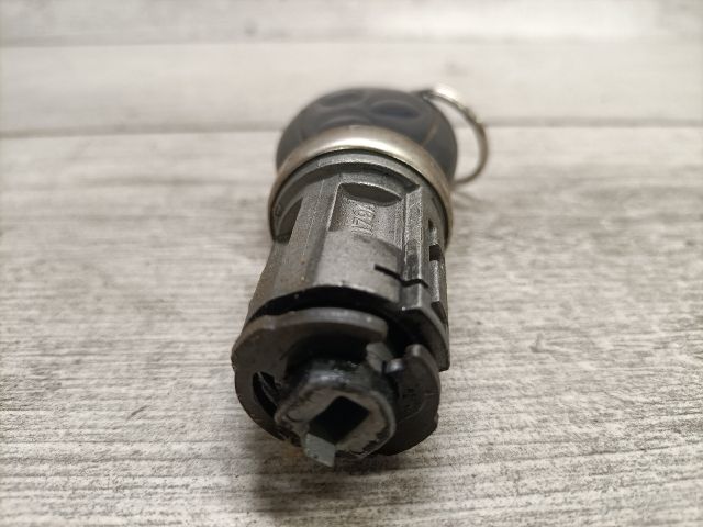 bontott FORD FIESTA V Gyújtáskapcsoló