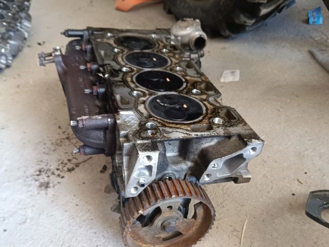 bontott FORD FIESTA V Hengerfej