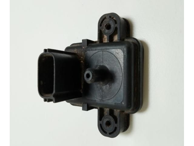 bontott FORD FIESTA V Jeladó (Magában)