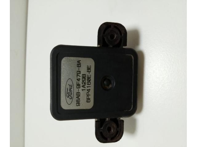 bontott FORD FIESTA V Jeladó (Magában)